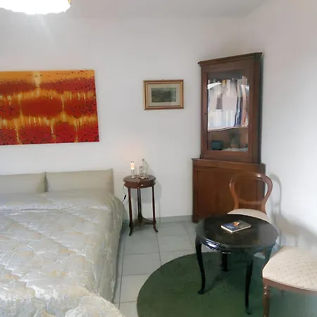 Charming In With Terrace 60 M² Vibo Valentia