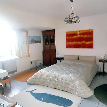 Charming In With Terrace, 60 M² Vibo Valentia