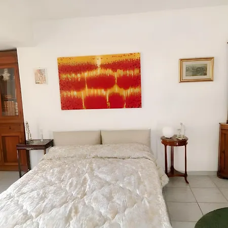 Charming In With Terrace, 60 M² Vibo Valentia