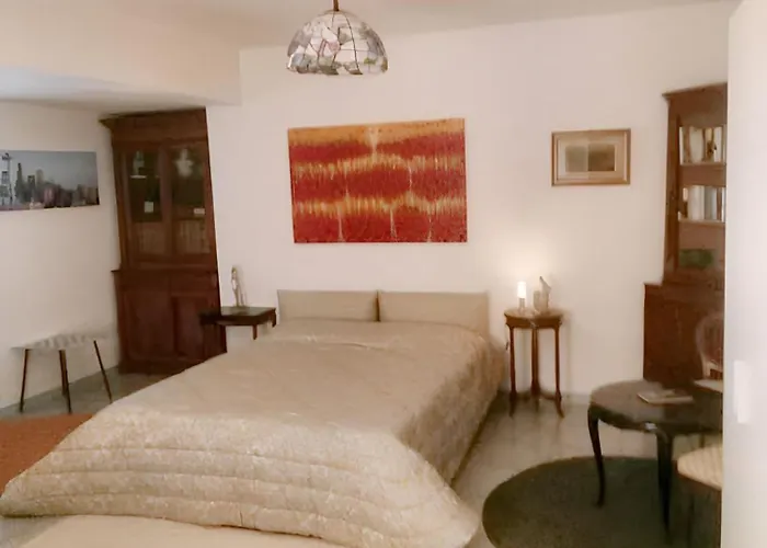 Charming In With Terrace, 60 M² 公寓